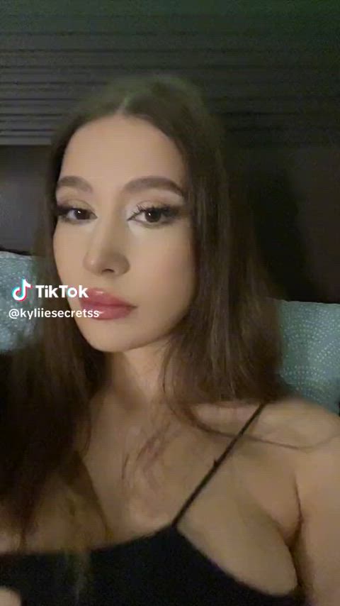 Kylie - More tiktok flash vids on my TT likes