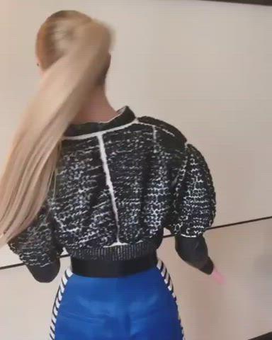 Perfect Blonde Ponytail