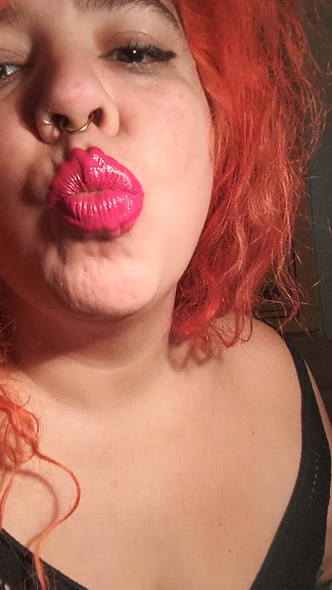 kiss kissing lipstick lipstick fetish gif