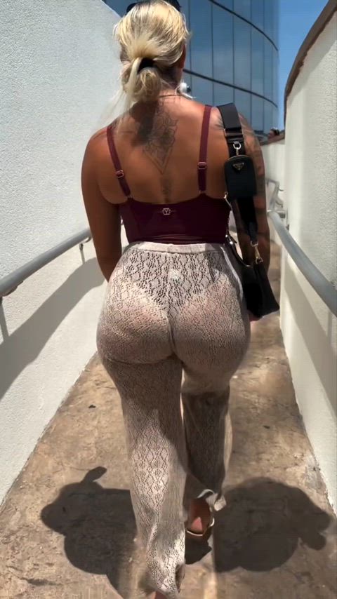 big ass ebony jiggle walking thick-booty gif