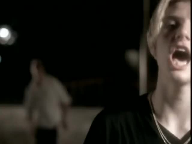 Backstreet Boys - Quit Playing Games (With My Heart) (Official Music Video)