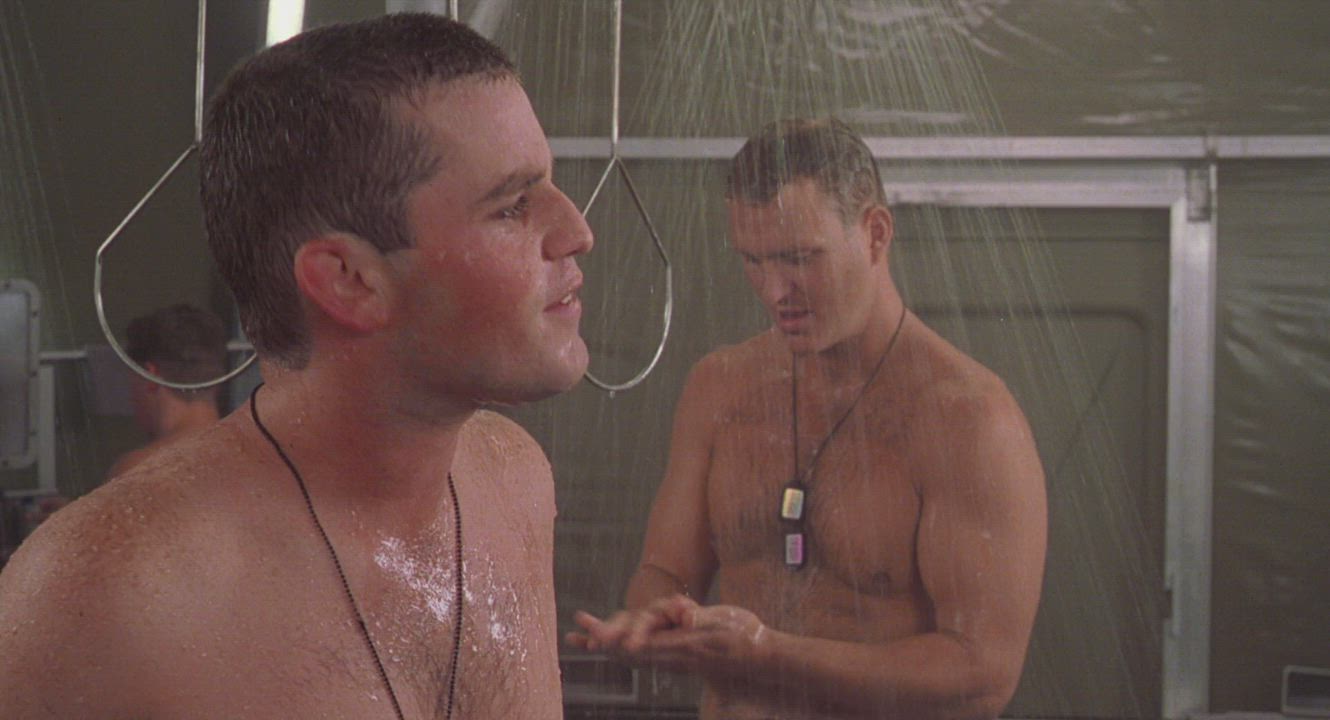 starship Troopers - Shower Scene (Dina Meyers)