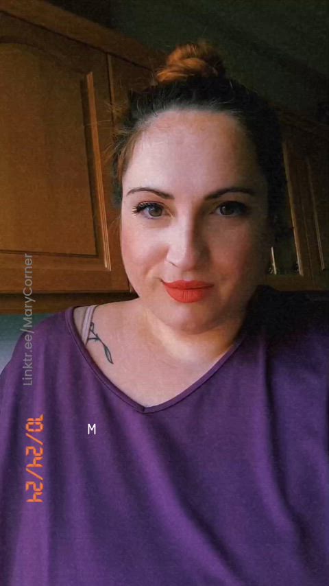 bbw big tits femdom findom kiss loyalfans onlyfans redhead smile tiktok bba curvy-chicks