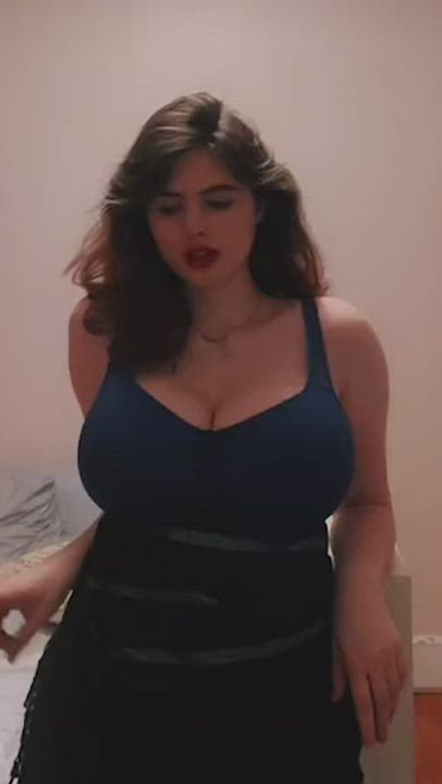 Boobs Bouncing Tits Squeezing TikTok gif