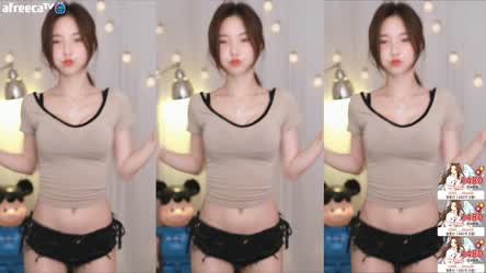 Asian Cute Dancing Korean Skinny gif