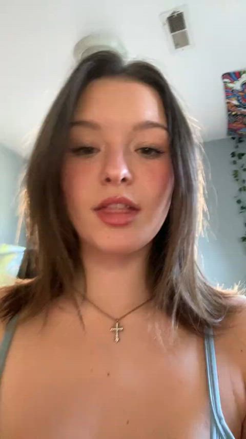 big tits brunette kentucky teen tiktok gif