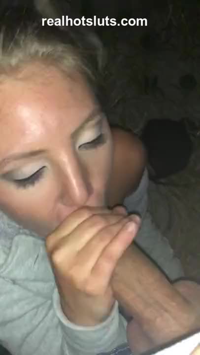 Homemade girlfriend huge facial on the beach