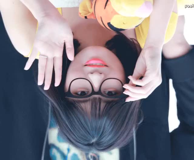 momo wave upside down