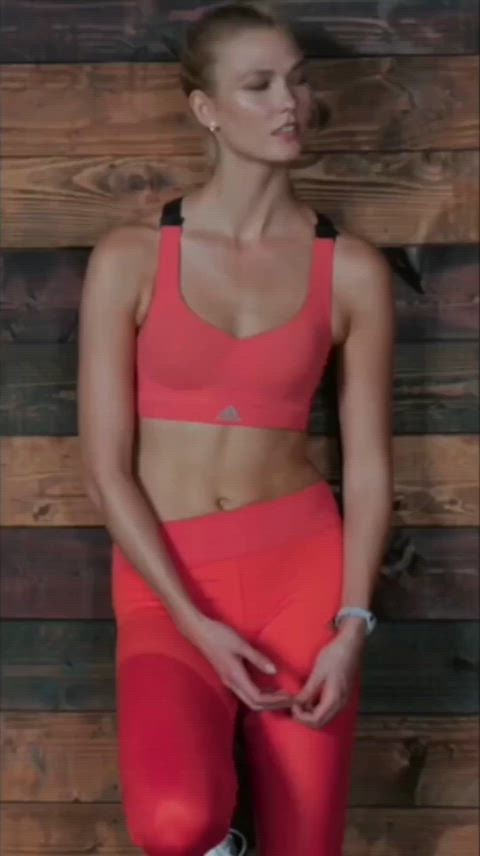 belly button karlie kloss yoga pants belly fitness-girls gif