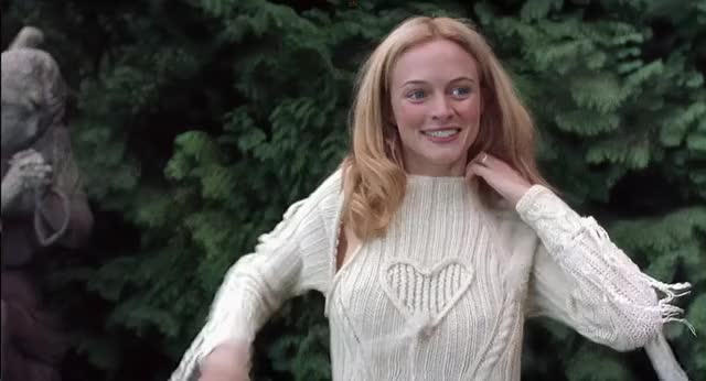 Heather Graham in slo-mo