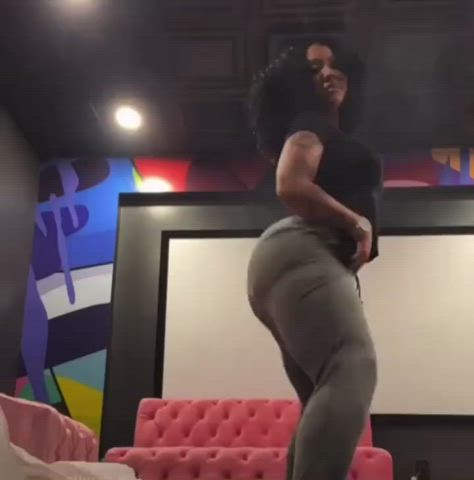 ass big ass big dick booty celebrity ebony thick gif