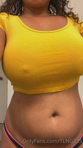 amateur big tits boobs ebony homemade huge tits latina onlyfans gif