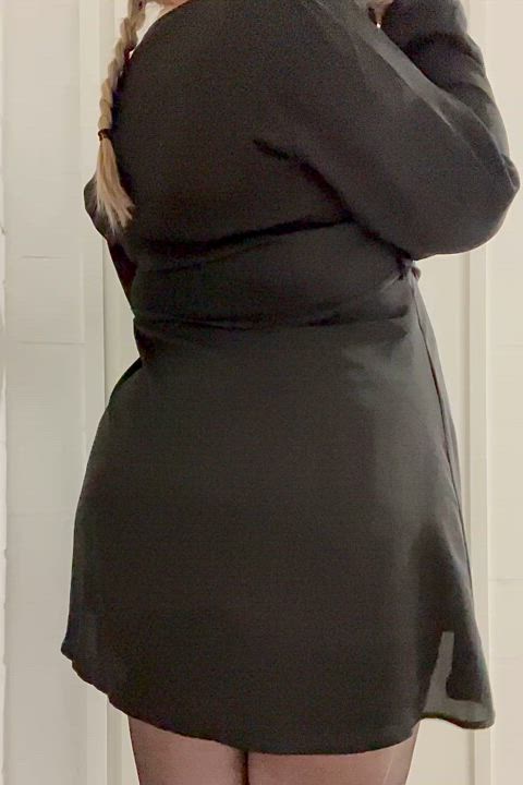 Ass reveal at the office and I just realised how see through this dress is