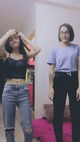 Their tits juggling so baddd