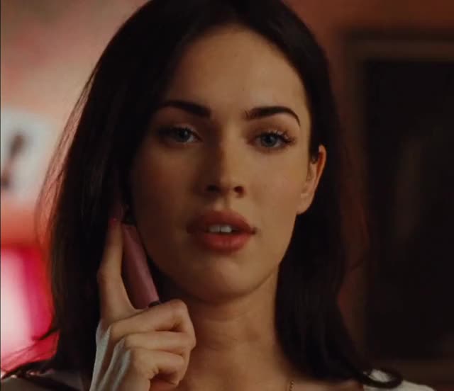 Megan Fox GIF - 013