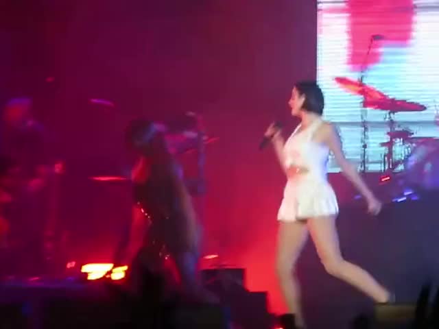 Dua Lipa in Toronto 5