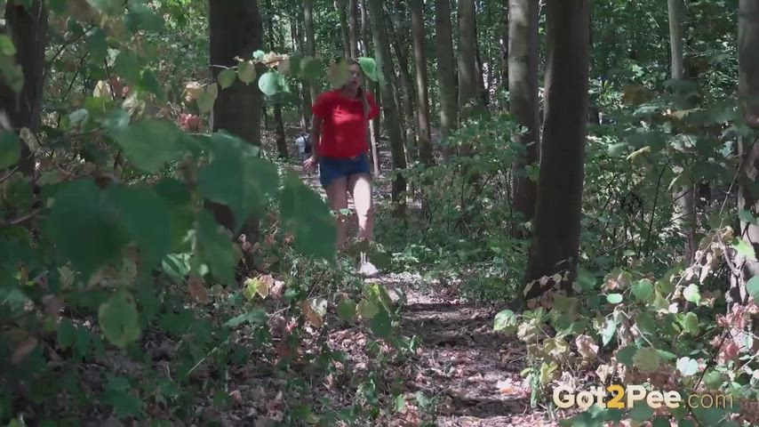 Peeing on the hiking trail