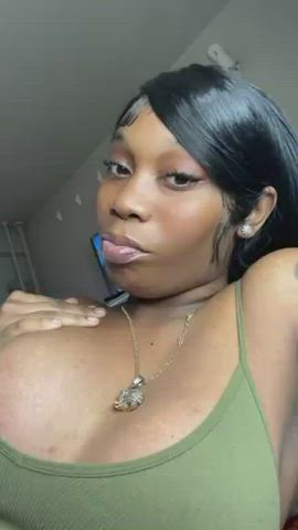 Ebony Lips Trans gif