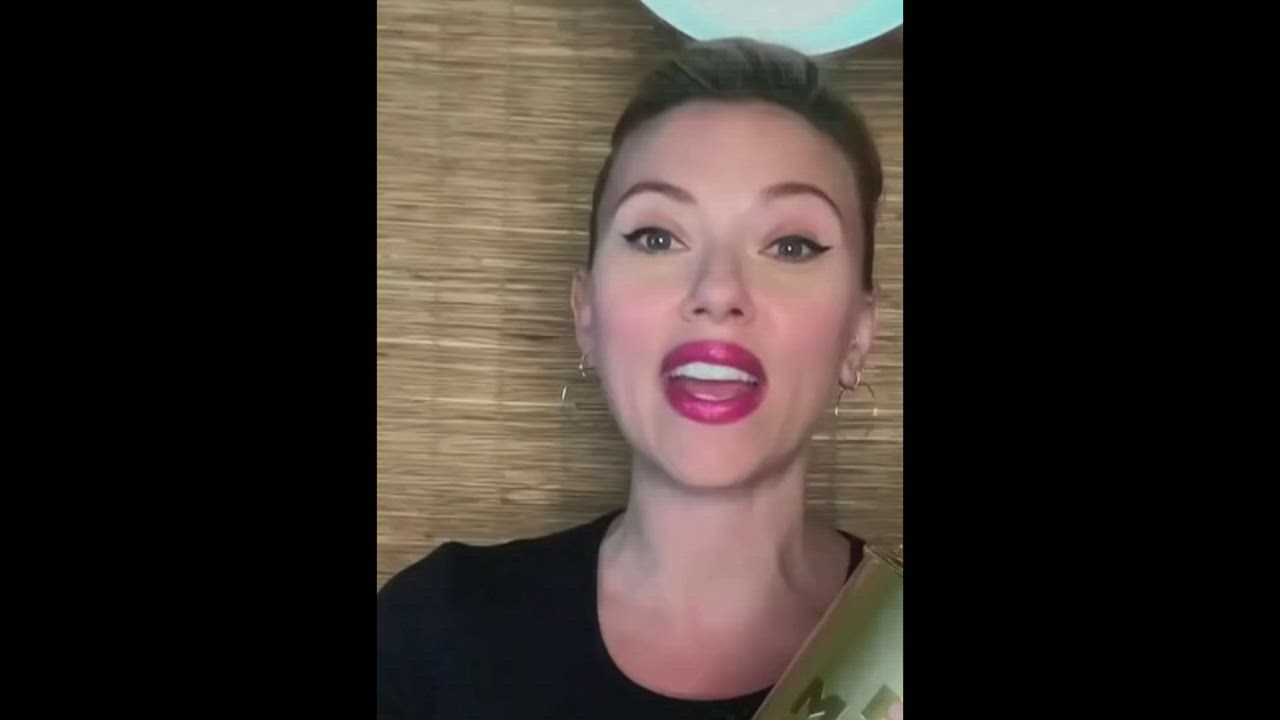 Celebrity Cum Scarlett Johansson gif