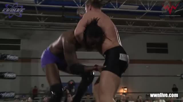 WWN Freebie: Matt Riddle vs. Shane Strickland (EVOLVE 104)