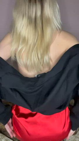 cute onlyfans teen gif