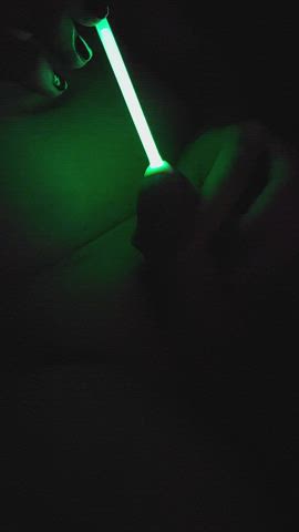 Sounding a glowstick