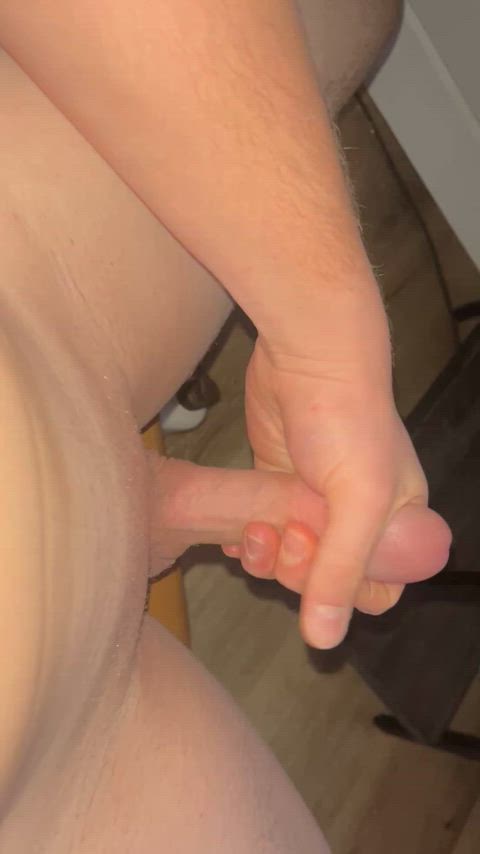 hope you enjoy my m18 cumshot :)