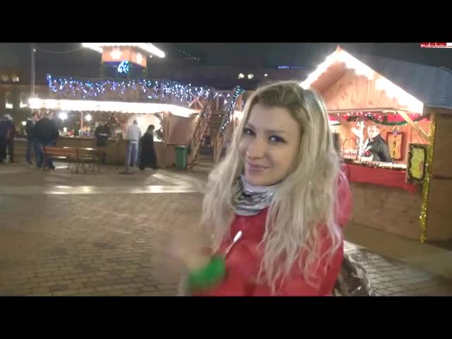 Pissing at the Christmas market