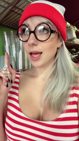 Never knew Waldo was so sexy