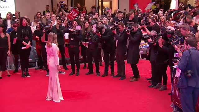 Elizabeth Olsen - Captain America Civil War Screening