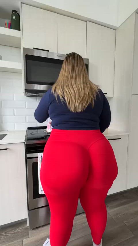 ass bbw big ass booty curvy leggings pawg thick gif