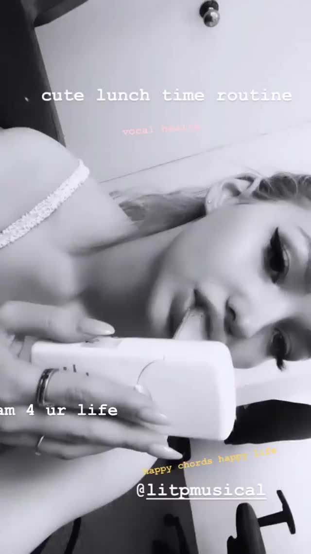 Dove Cameron