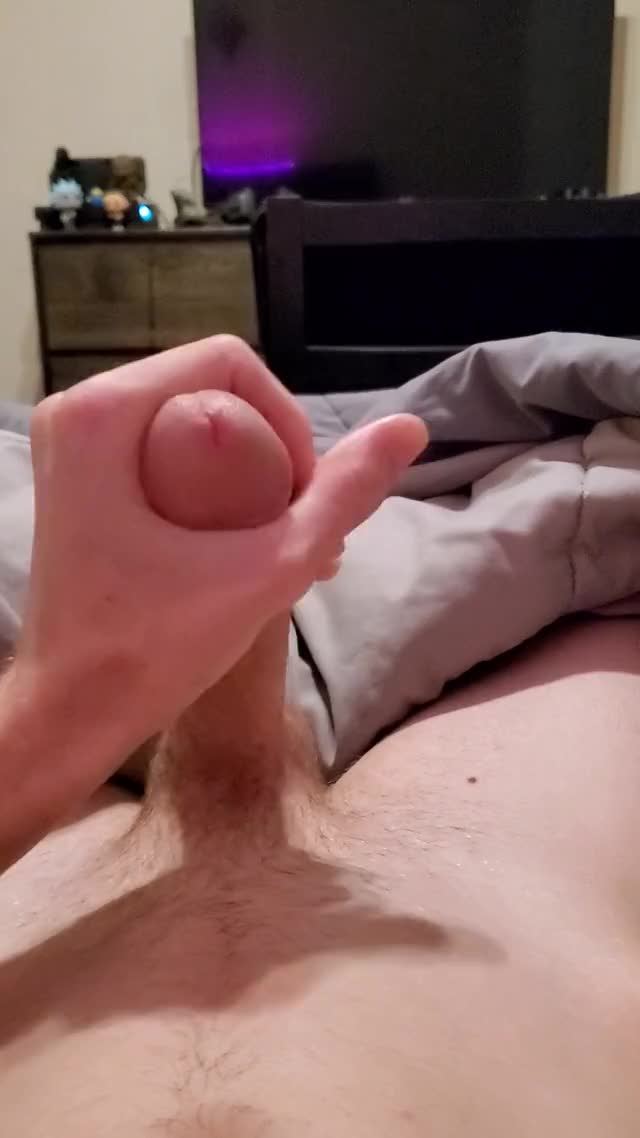 Edging my hard cock! DM me if you want to watch me cum in the full video ♥️?