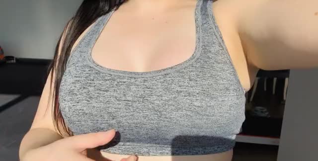 SHowing whats under my sports bra, bigger than you thought? [OC] ?
