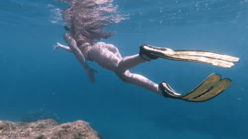 Her body underwater looks .... insane