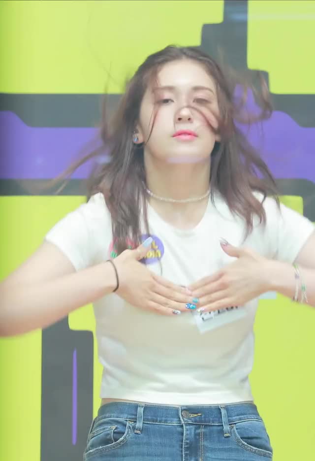 Somi 190617 13