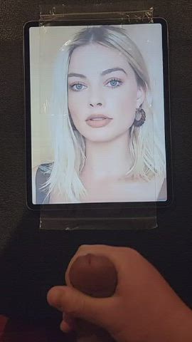 More cum for Margot Robbie