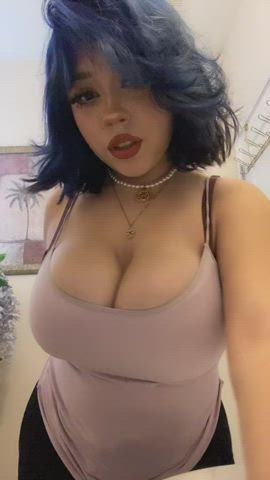 [kik] looking to send the tiktok sluts I can't send to my boyfriend to obediant,