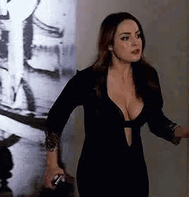 bouncing tits celebrity elizabeth gillies gif