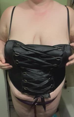 Just playing with a new corset❤️