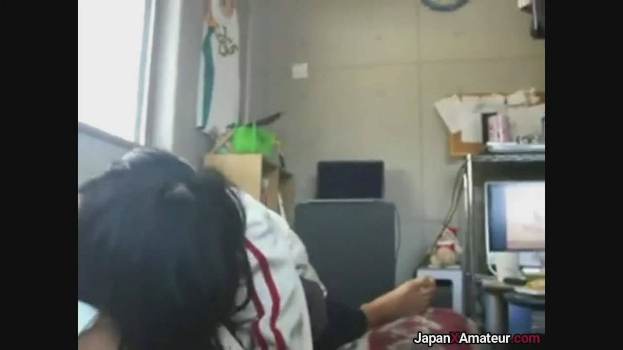 Amateur Japanese Girl Sucking Dick
