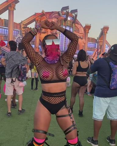 big ass big tits dancing festival tease teasing gif