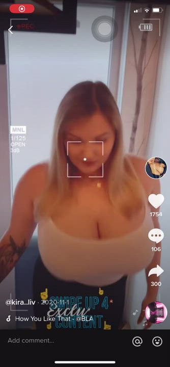 Big Tits Huge Tits Natural Tits Slow gif