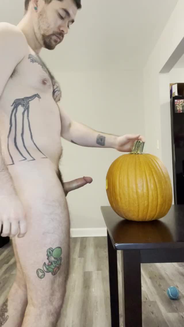 Fucking a pumpkin. Onlyfans.com/yogafvcker16