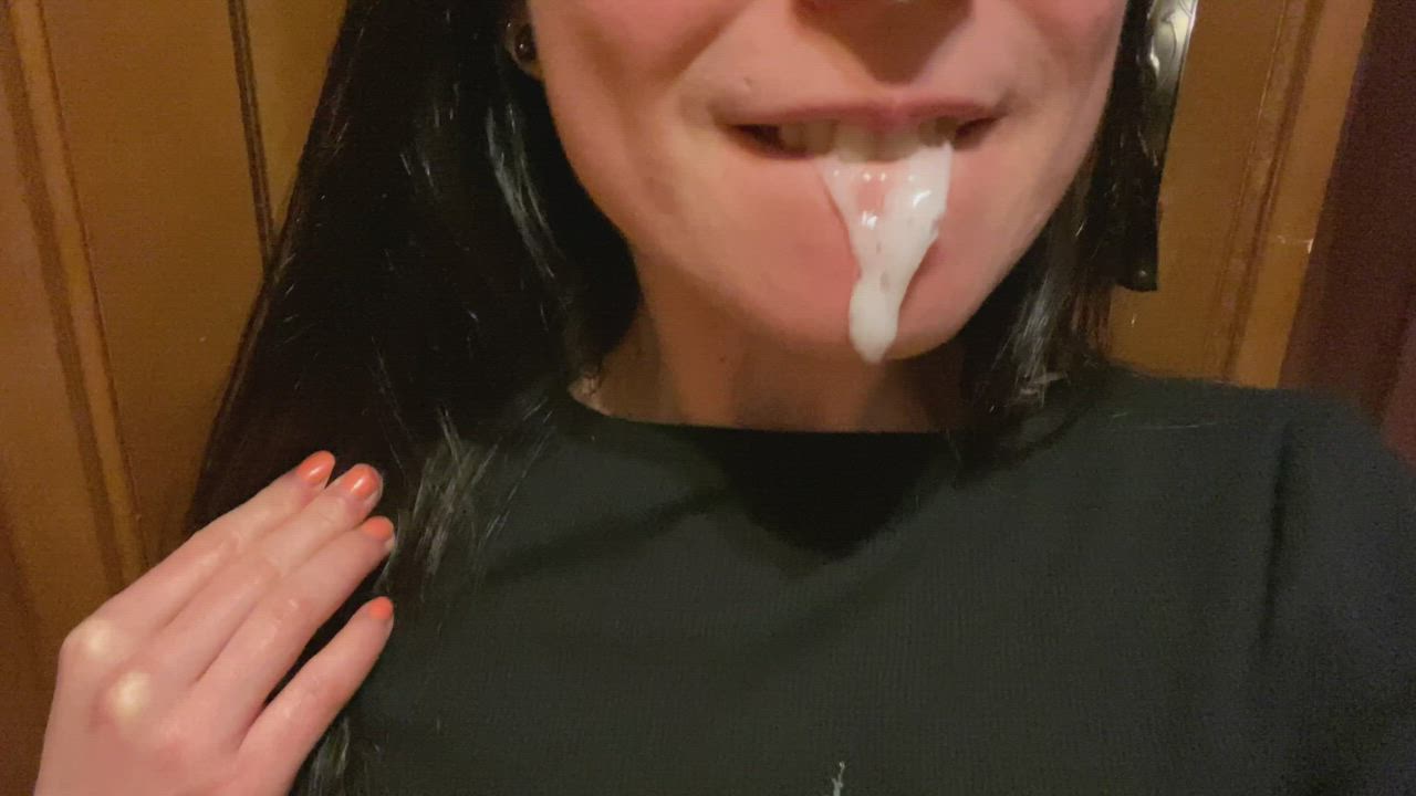 Made a mess all over my shirt instead of swallowing ? (f)