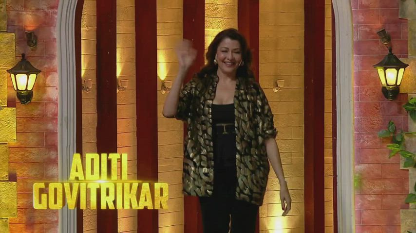 Aditi Govitrikar Boobs Jiggle Hot Cleavage