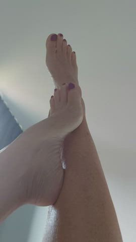feet fetish legs legs up gif