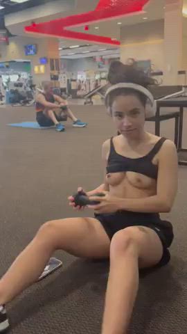 boobs curly hair fitness gym nipslip small tits gif