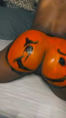 A little Halloween twerk!