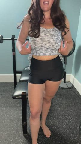 ? 35yo MILF looking for a gym partner in my home gym! ?️‍♀️